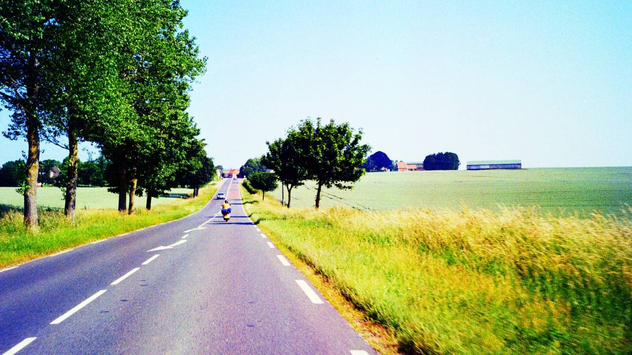 vespa-moto-na-estrada