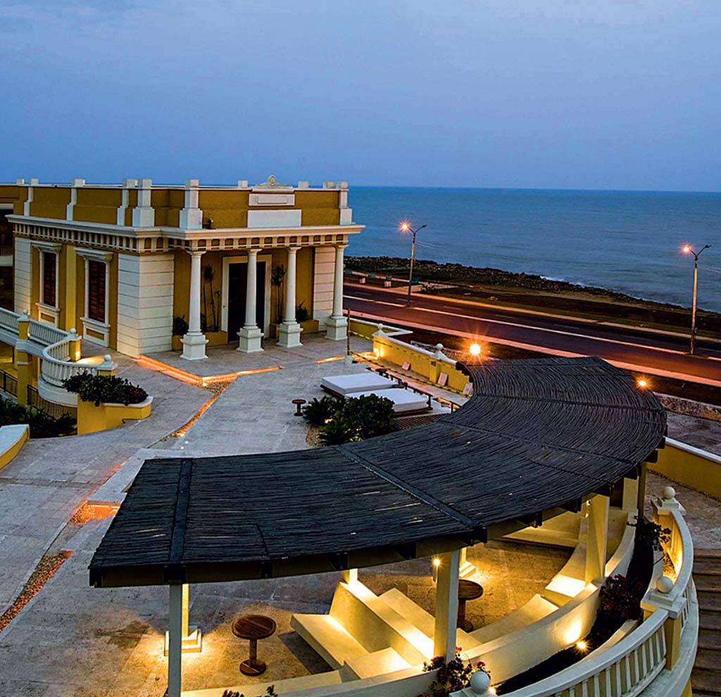 O Sofitel Santa Clara e suas colunas suntuosas