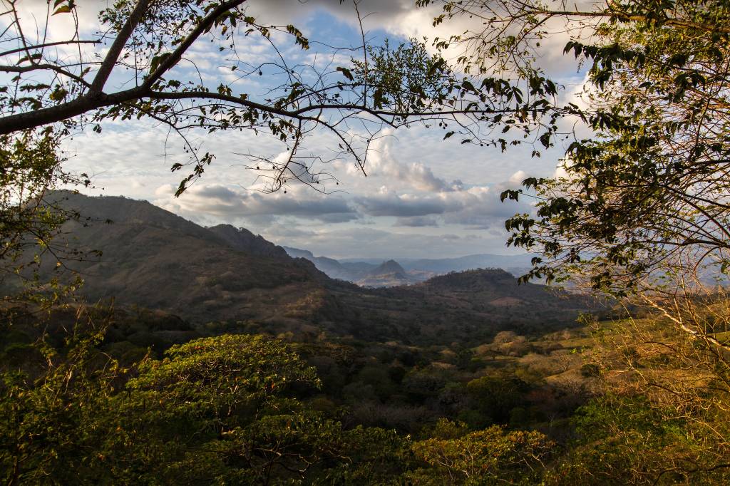 Montanhas na Nicaragua, América Central Montanhas na Nicaragua, América Central