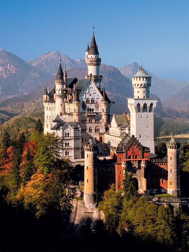 Neuschwanstein o castelo “eu queeero” que inspirou Walt Disney a construir um igual para a Cinderela Neuschwanstein o castelo “eu queeero” que inspirou Walt Disney a construir um igual para a Cinderela