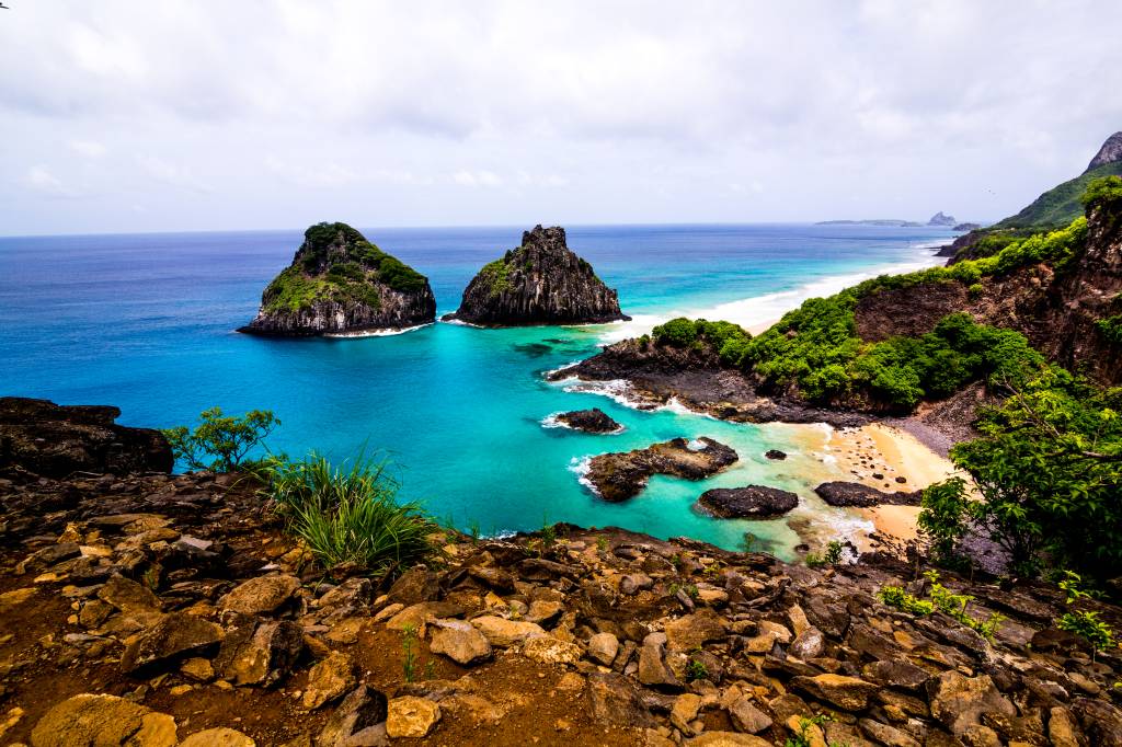 Praia Baía dos Porcos em Fernando de Noronha