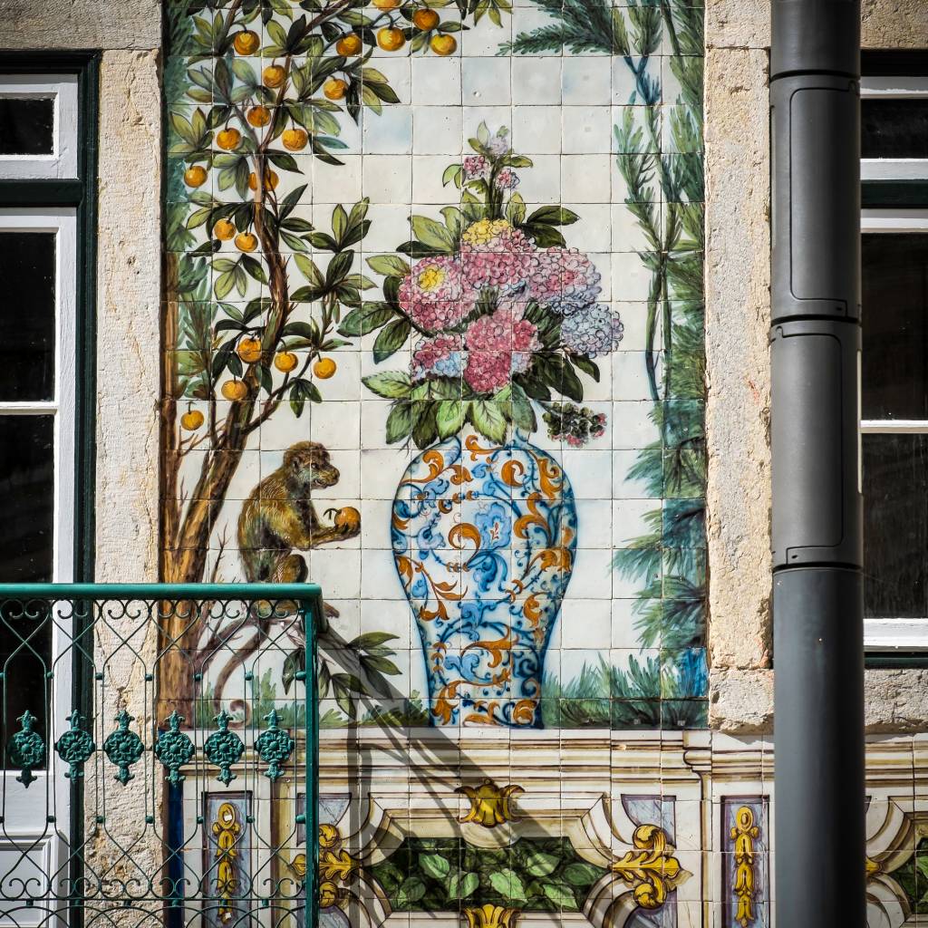 Painéis que contam histórias: por toda a cidade