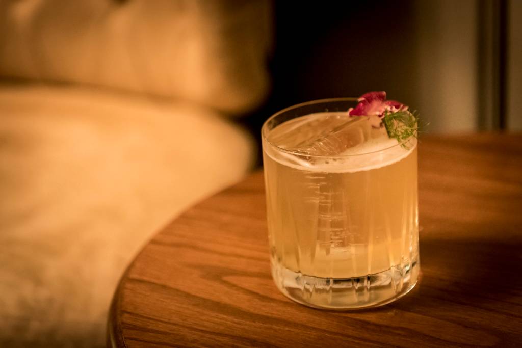 Red Frog Lisboa Nasty Silence, uma das novas criações da casa: gin, vermute, urtiga, pepino e patchouli