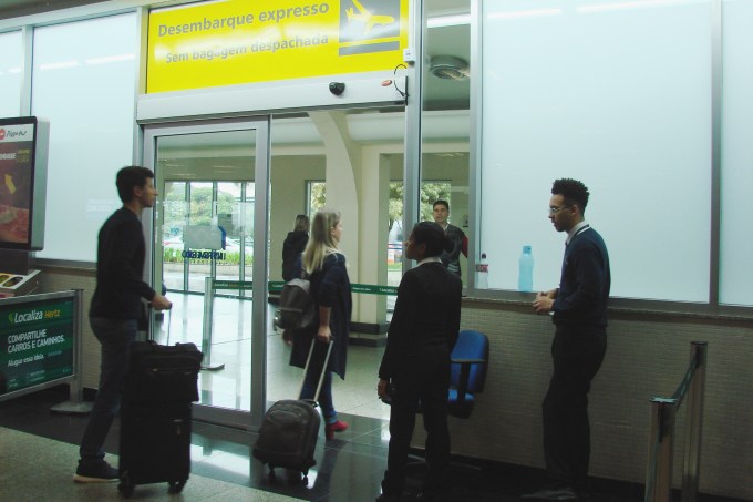 Porta de desembarque para passageiros sem bagagem despachada, Aeroporto de Congonhas