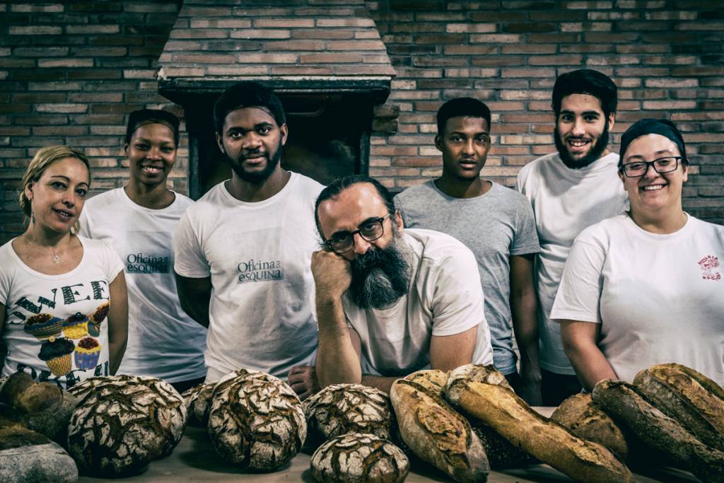 Mario Rolando, Padaria da Esquina, Lisboa 6 Mario e a equipe da Oficina: a arte de dar tempo ao tempo