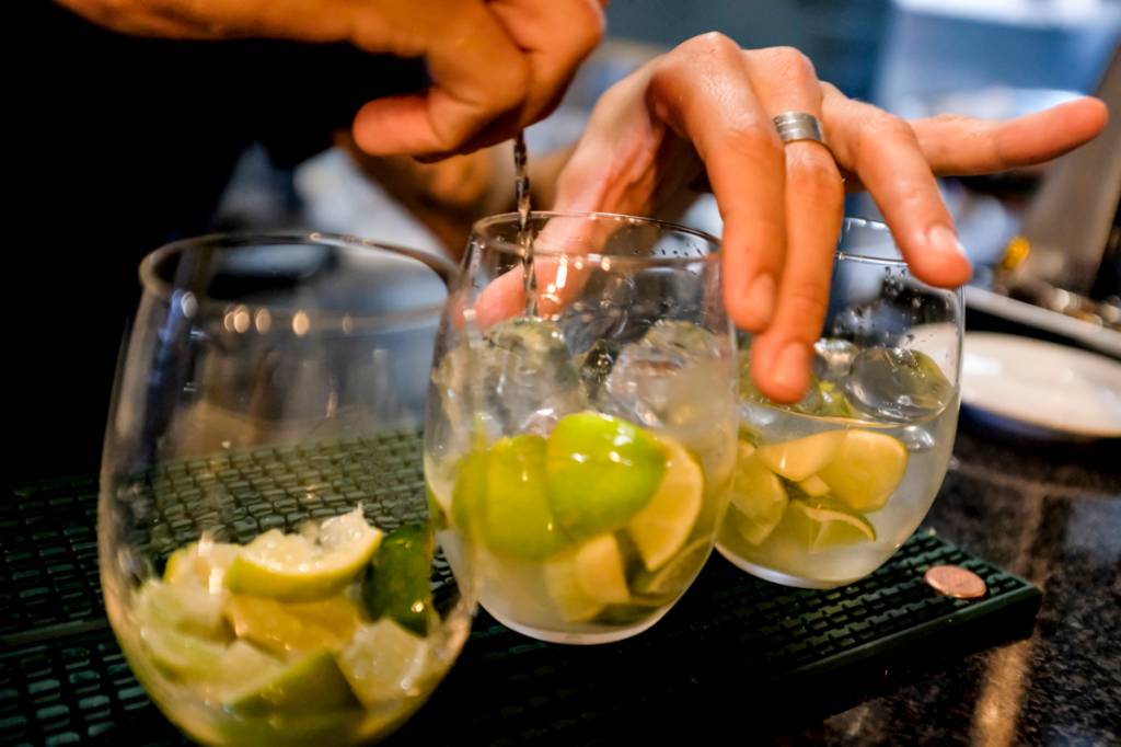 Boteco da Dri, Lisboa, Portugal Caipirinhas do Boteco da Dri, no Cais do Sodré: o acompanhamento perfeito para pastel, mandioca, pão de queijo com pernil...