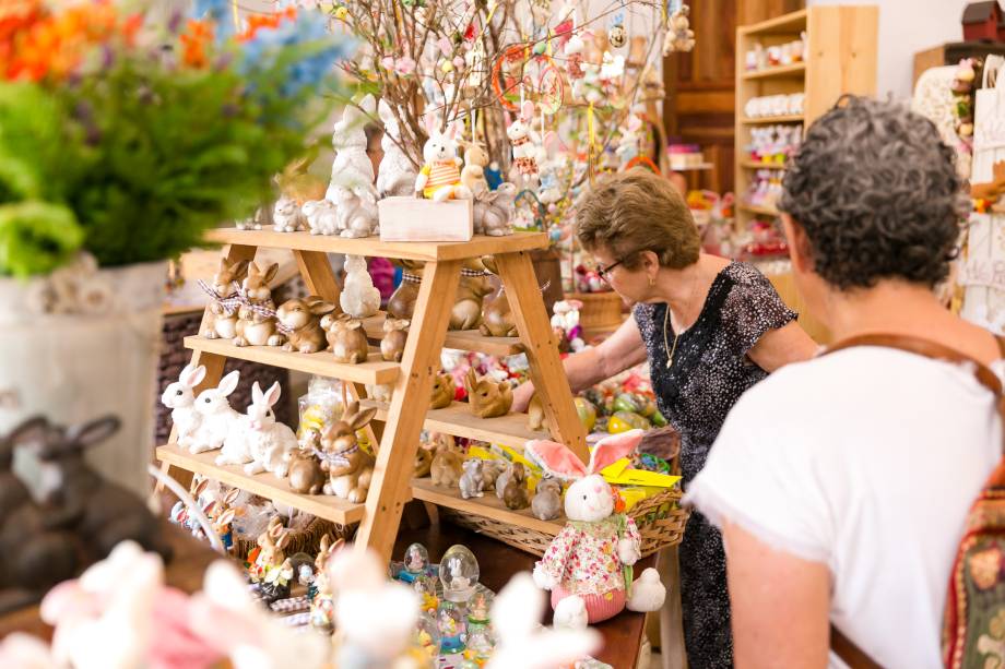 O Ostermarkt vende todo tipo de artesanato pascoalino O Ostermarkt vende todo tipo de artesanato pascoalino