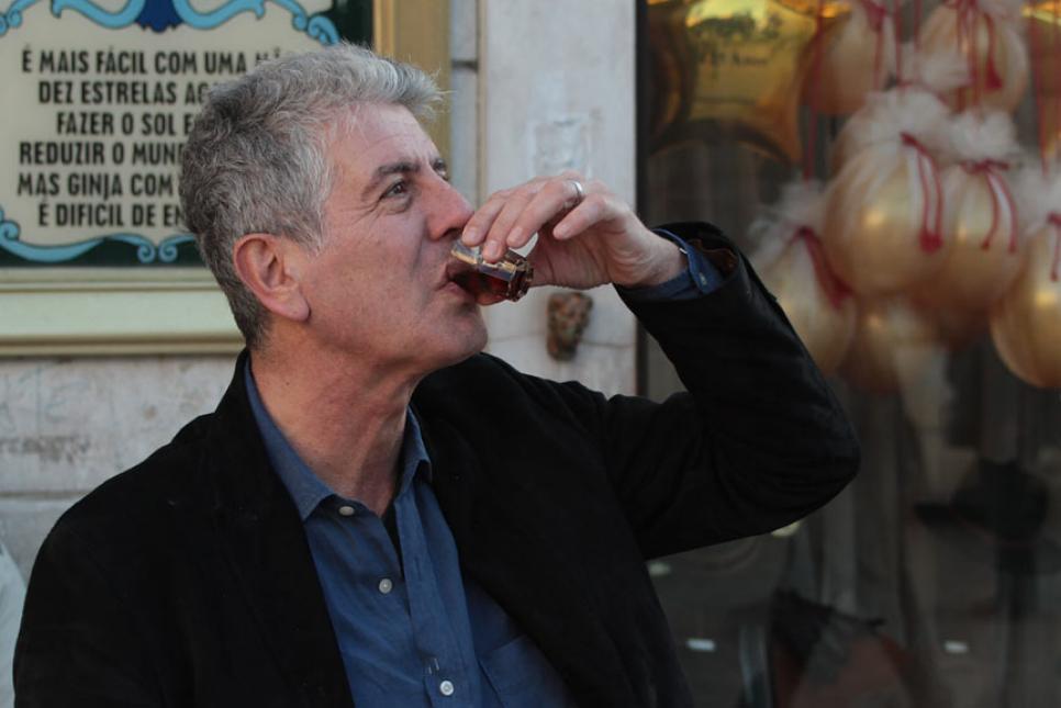 Anthony Bourdain – Fazendo Escala Anthony Bourdain – Fazendo Escala