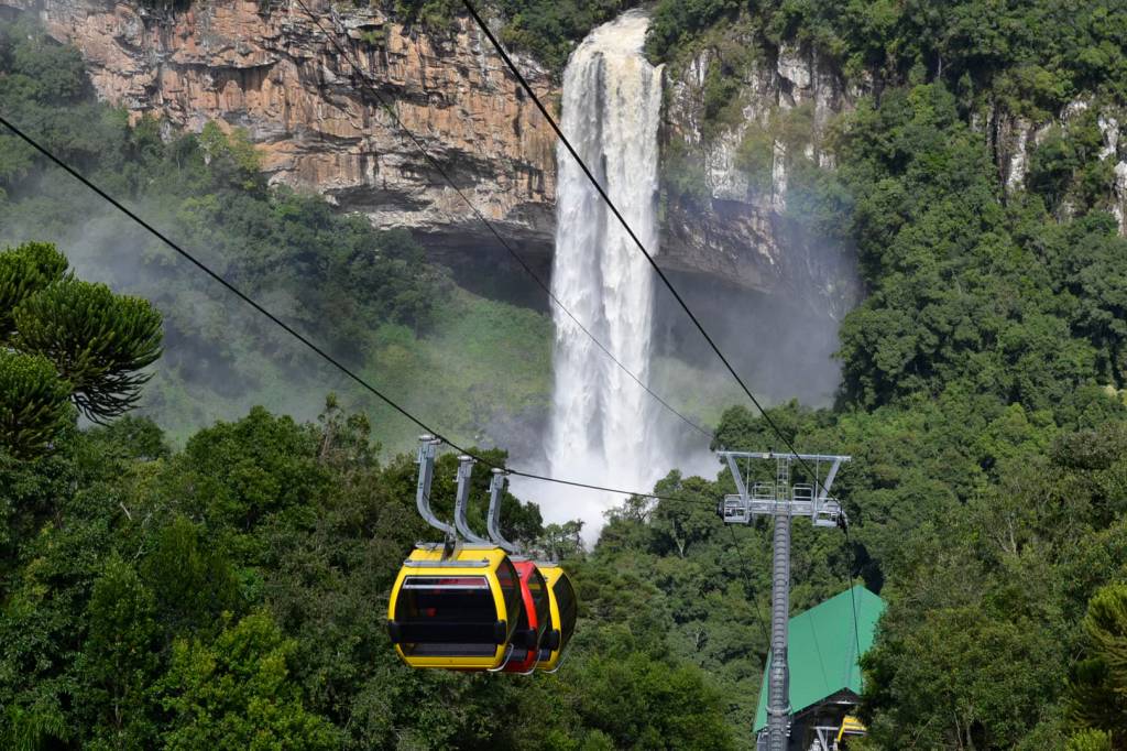 Parques da Serra Bondinhos Aéreos, Canela, Rio Grande do Sul, Brasil