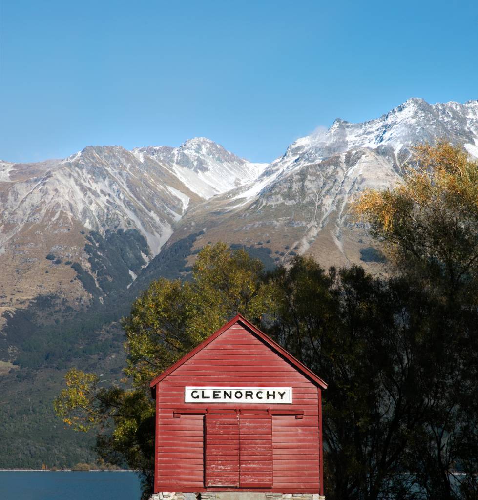 034-glenorchy-wharf-shed-@friiidaberg