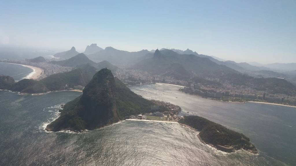 O Rio quando se decola do Santos Dumont: um clichê deslumbrante