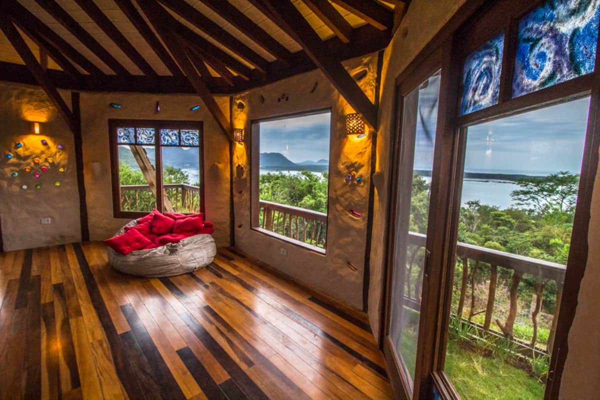 eff775b6-b068-4b34-ab27-e4dbb0e85a24