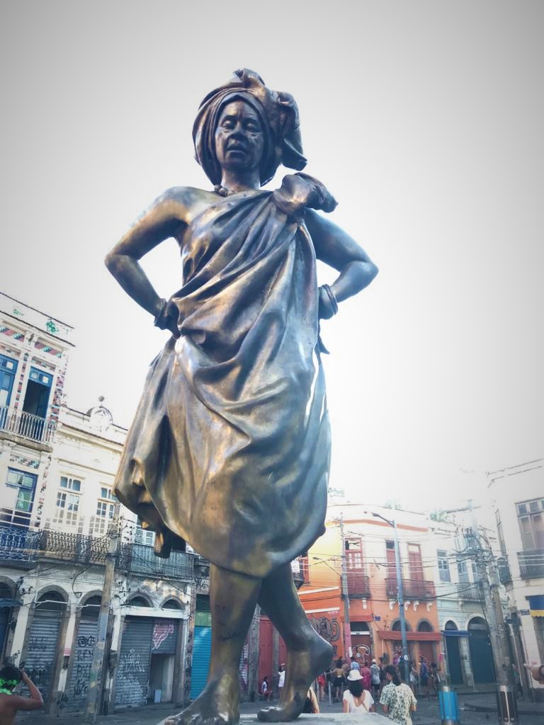 Imagem de Mercedes Baptista, primeira bailarina negra do Theatro Municipal