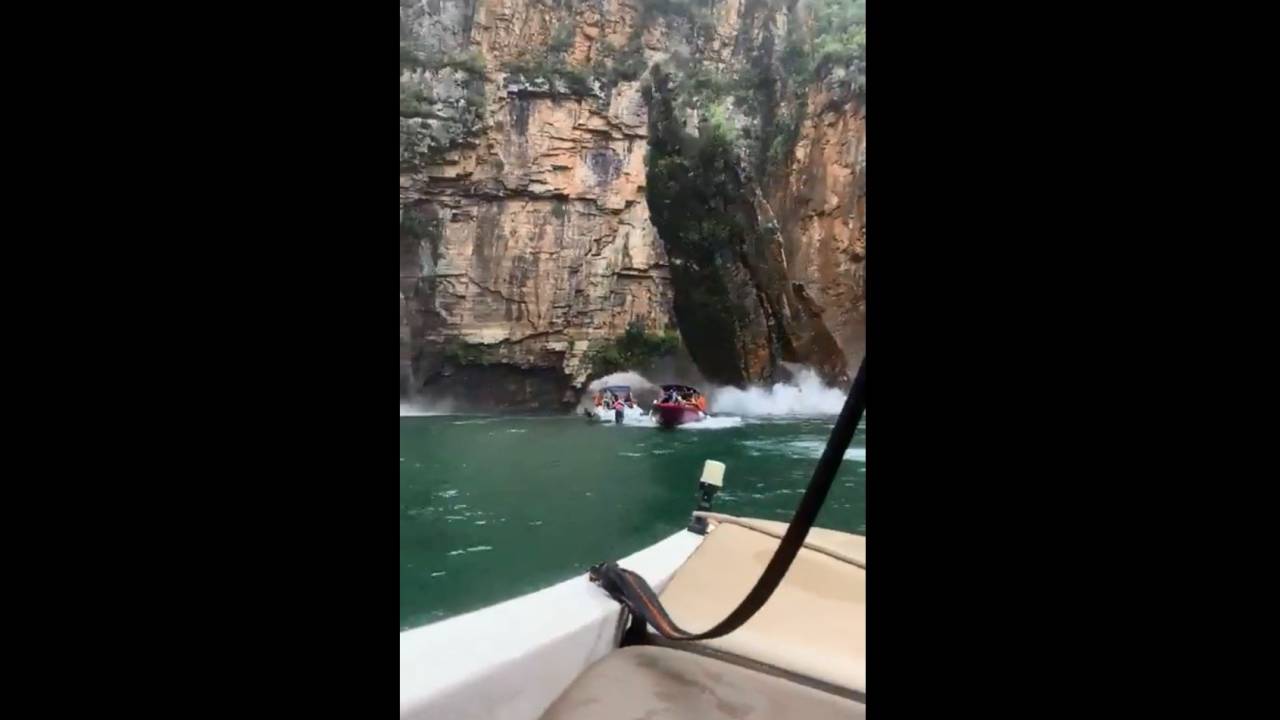 parece desaba em Capítólio