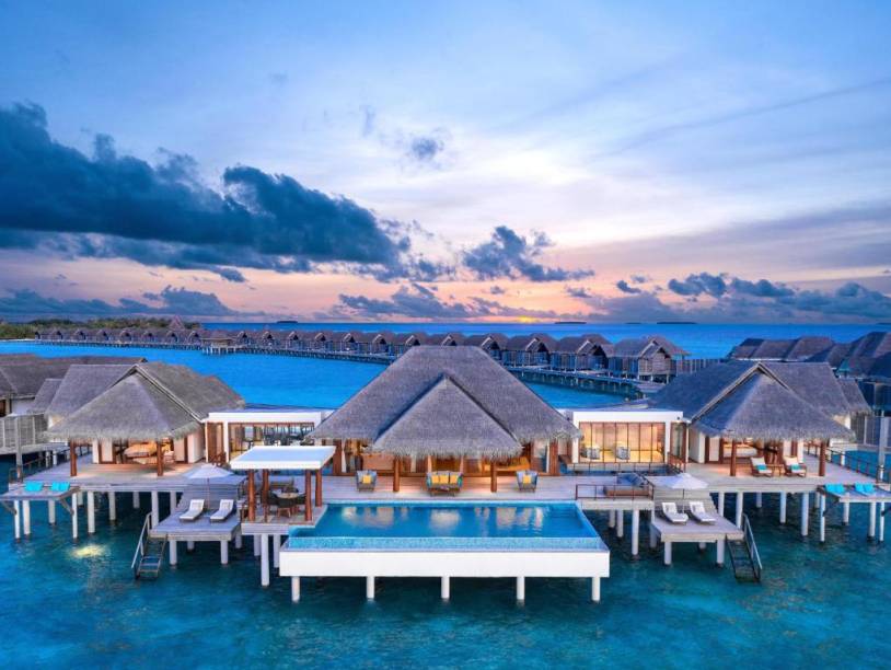 O sonho da palafita própria pode ser realizado no Anantara Kihavah Maldives, que você confere ao longo desta galeria