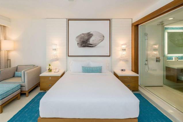 O Grand Hyatt possui quartos com decoração clean... O Grand Hyatt possui quartos com decoração clean...