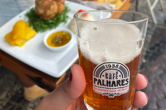 Comida de Boteco e cerveja no Café Palhares