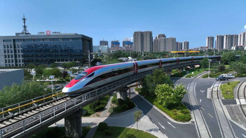 Jakarta-Bandung trem Jakarta-Bandung trem