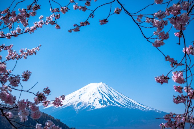 Monte Fuji, montanha sagrada do Japão.