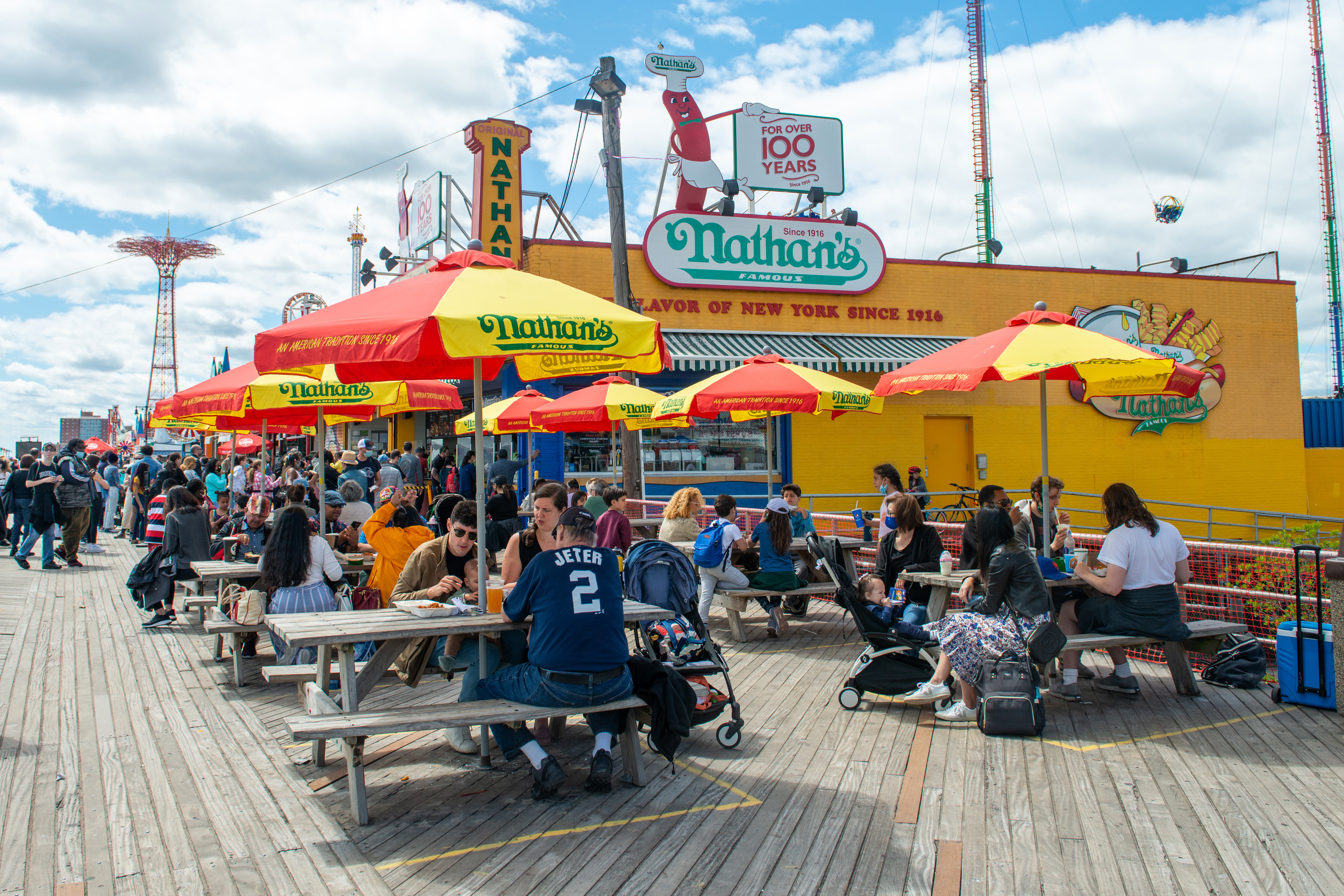 Nathan's Famous Hot Dogs, Coney Island, Nova York, Estados Unidos