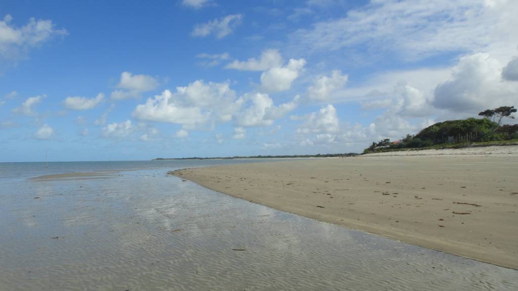Praia de Ponta Grande, Porto Seguro, Bahia Praia de Ponta Grande, Porto Seguro, Bahia