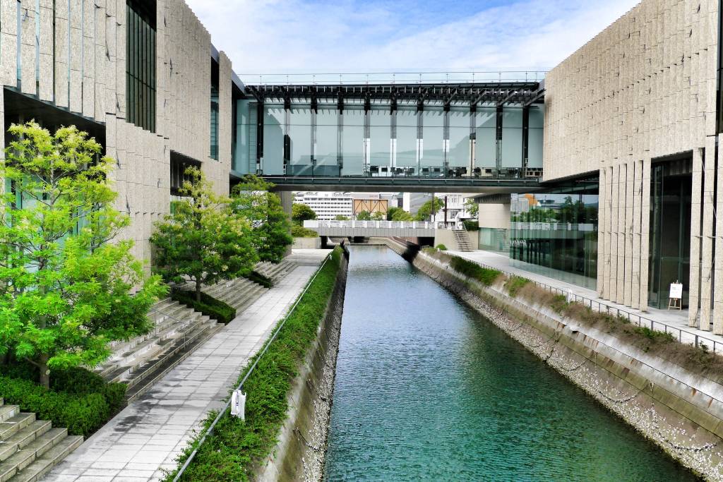Nagasaki Prefectural Art Museum, Nagasaki, Japão Nagasaki Prefectural Art Museum, Nagasaki, Japão
