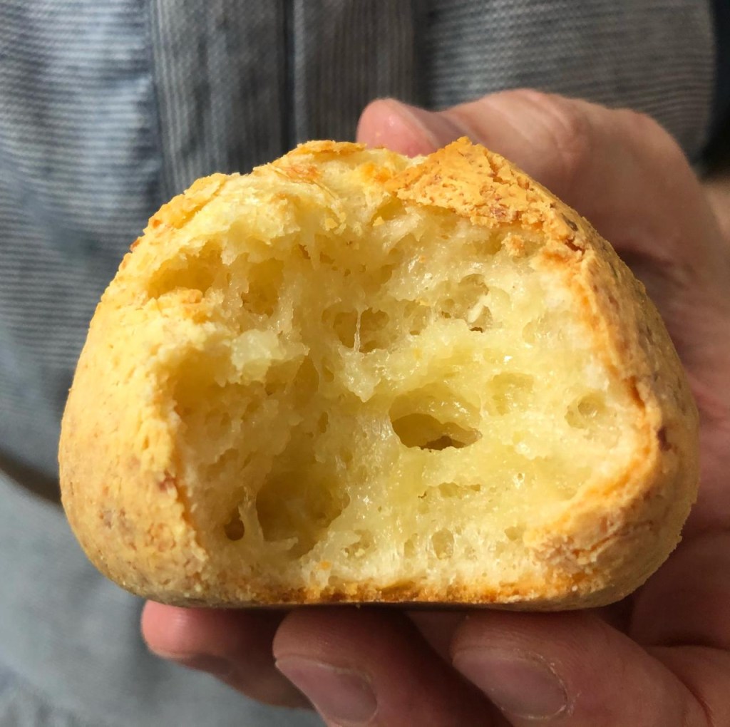 Fazemos Pão: elaborado com muito queijo da Serra da Canastra