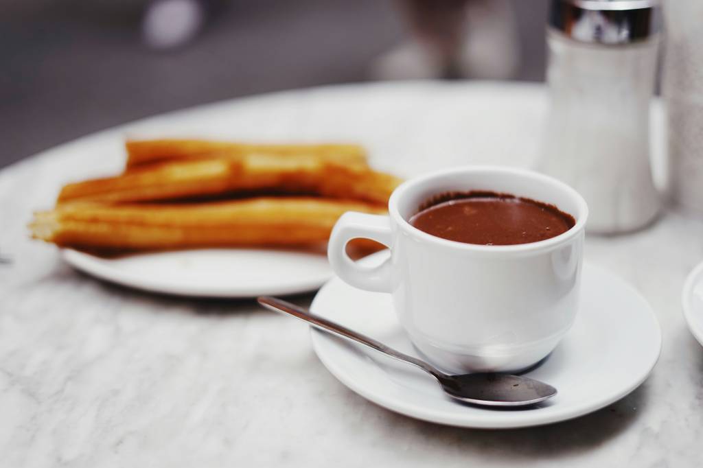 churros-com-chocolate-quente