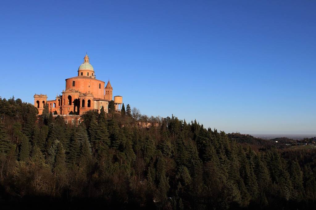 madonna-di-san-luca madonna-di-san-luca