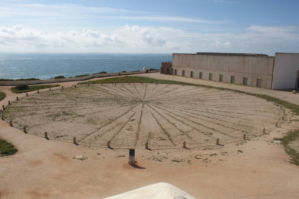 rosa-dos-ventos-fortaleza-de-sagres