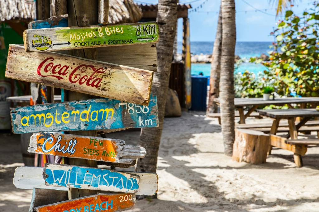 mambo-beach-willemstad-curacao