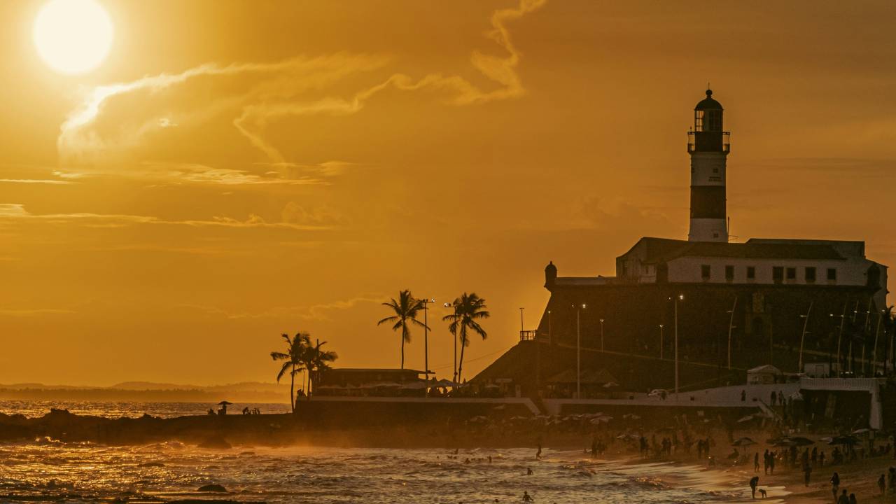 salvador-bahia-farol-da-barra