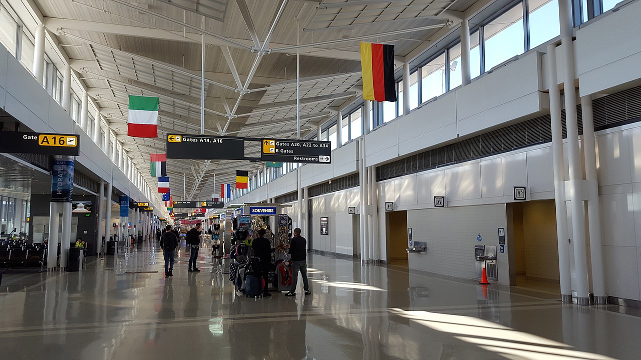 Aeroporto Charles de Gaulle, Paris, França