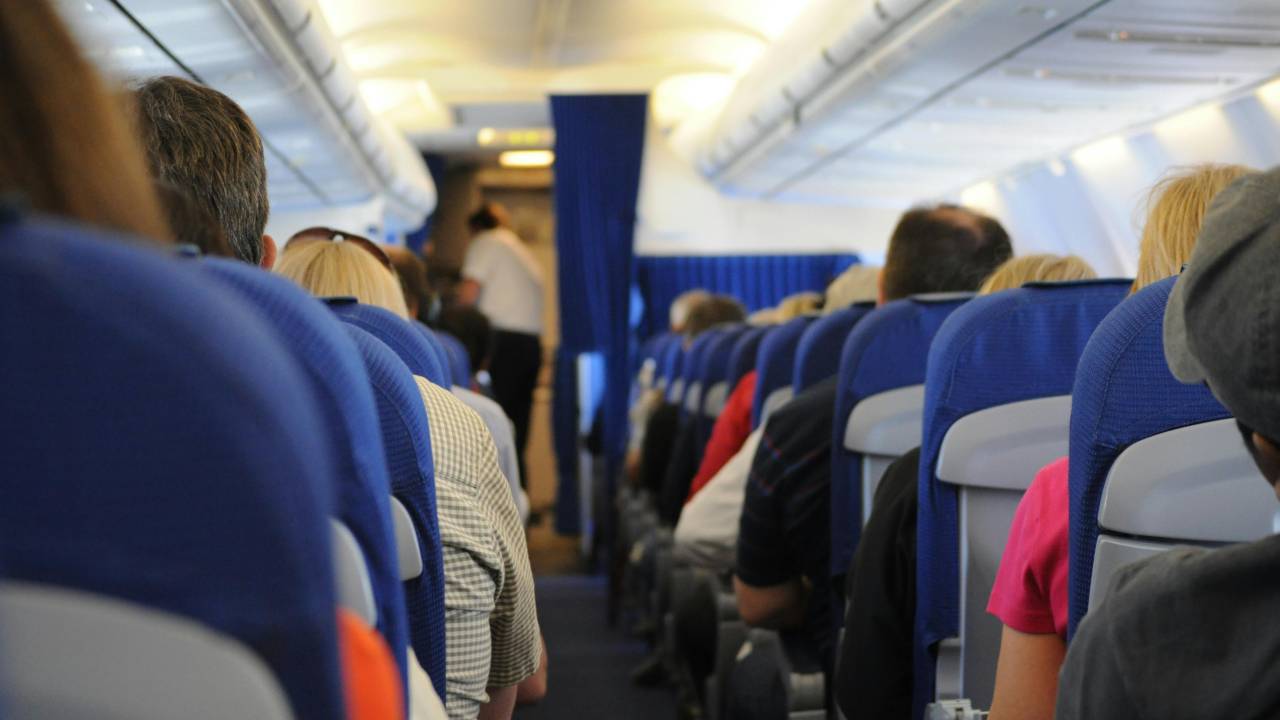 Interior de um avião