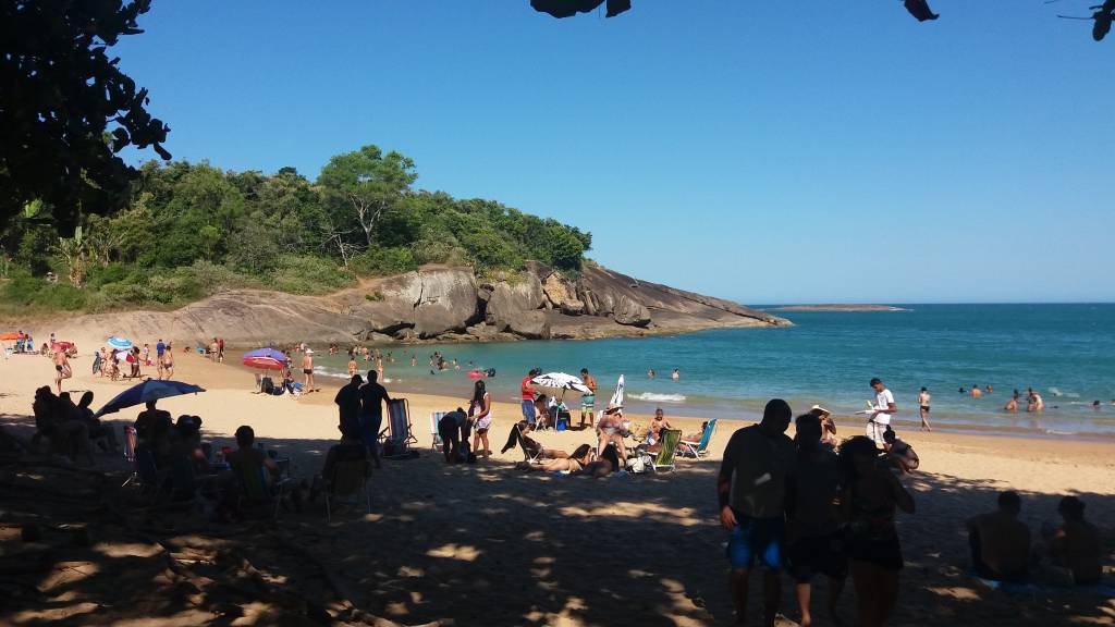 praia-dos-padres-guarapari