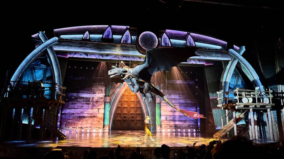 O show The Untrainable Dragon tem até cena com o Banguela voando