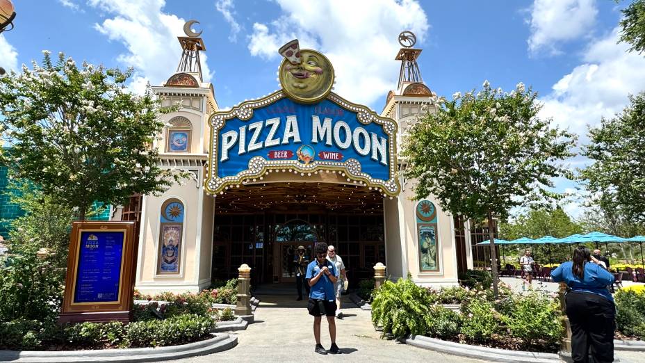 <span style="font-weight: 400">Pizza Moon: pizzaria com vibe teatral</span>