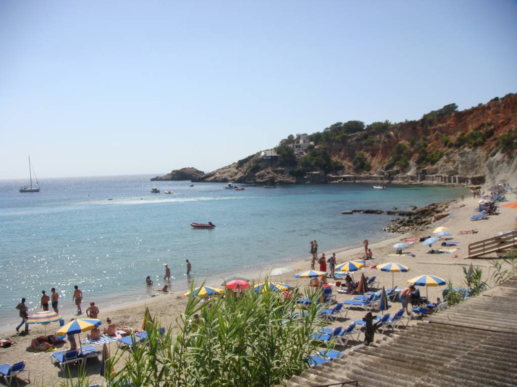 Ibiza na espanha ilha com turistas A alta temporada intensifica o movimento e acende o alerta entre autoridades