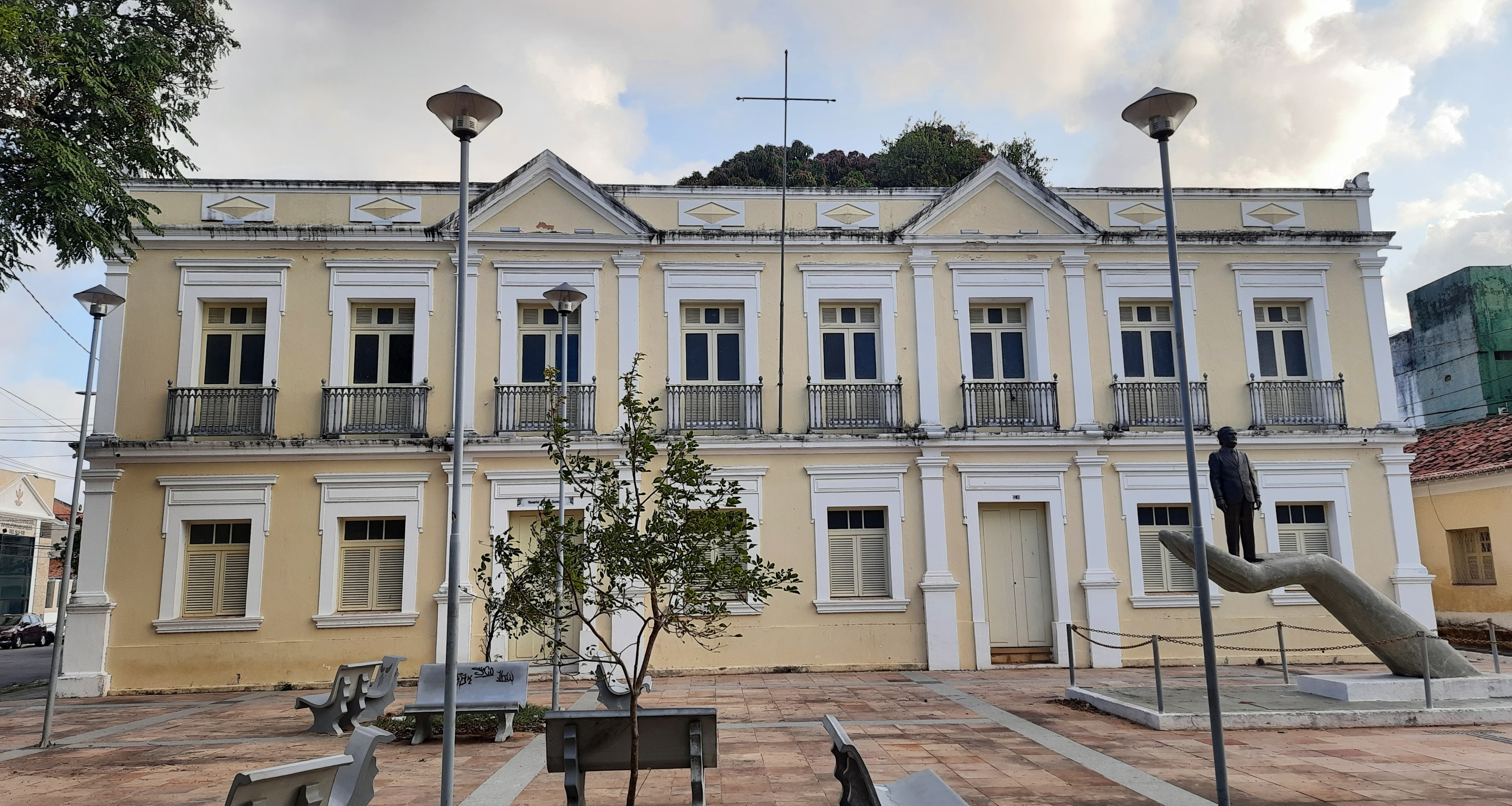O memorial valoriza a cultura popular brasileira