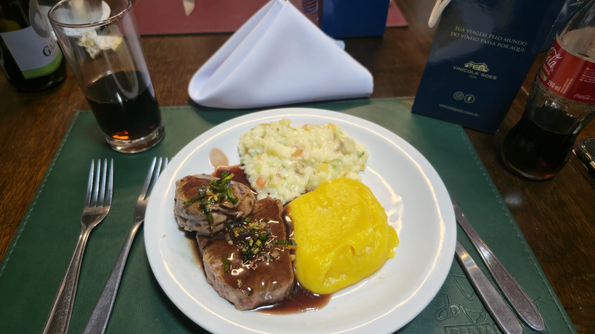 file ao vale do vinho, vinicola goes, sao roque