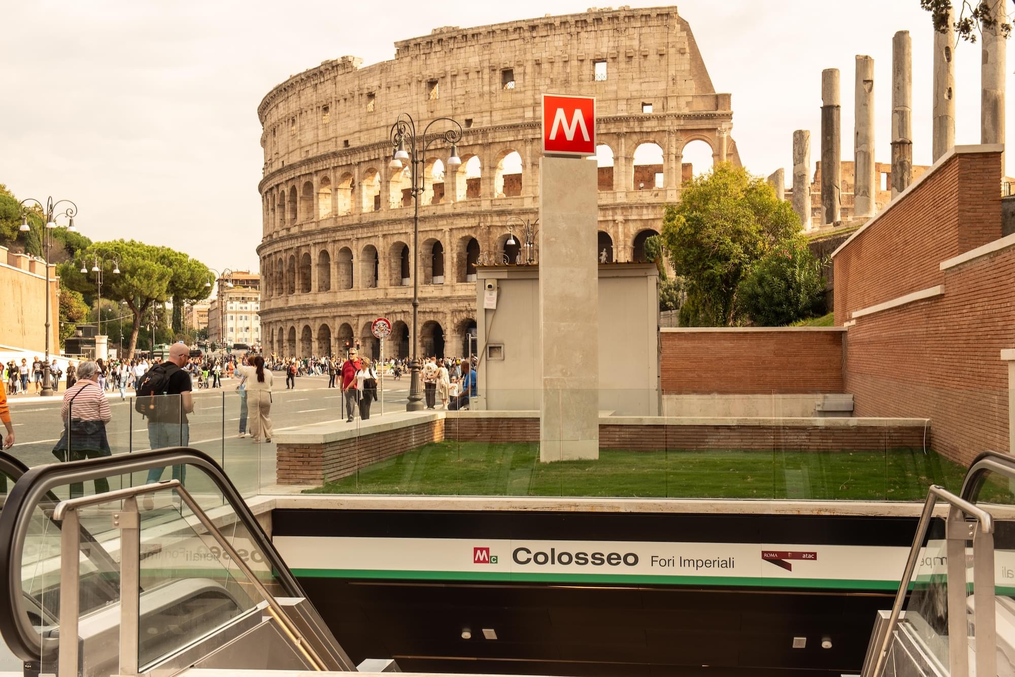 metrô colisseu Roma