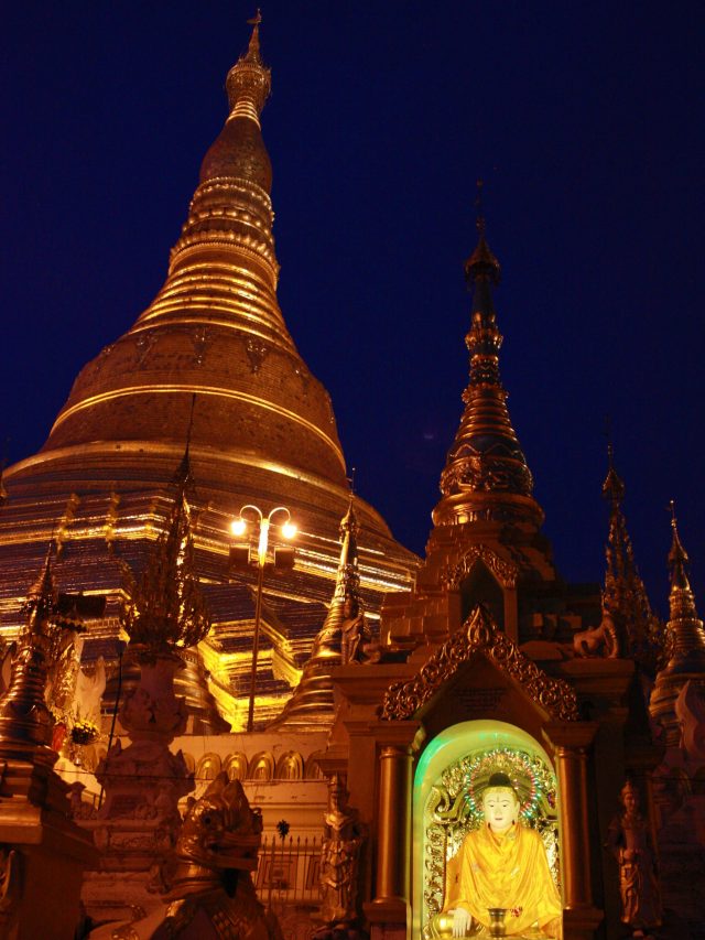 Shwedagon, Yangon, Myanmar
