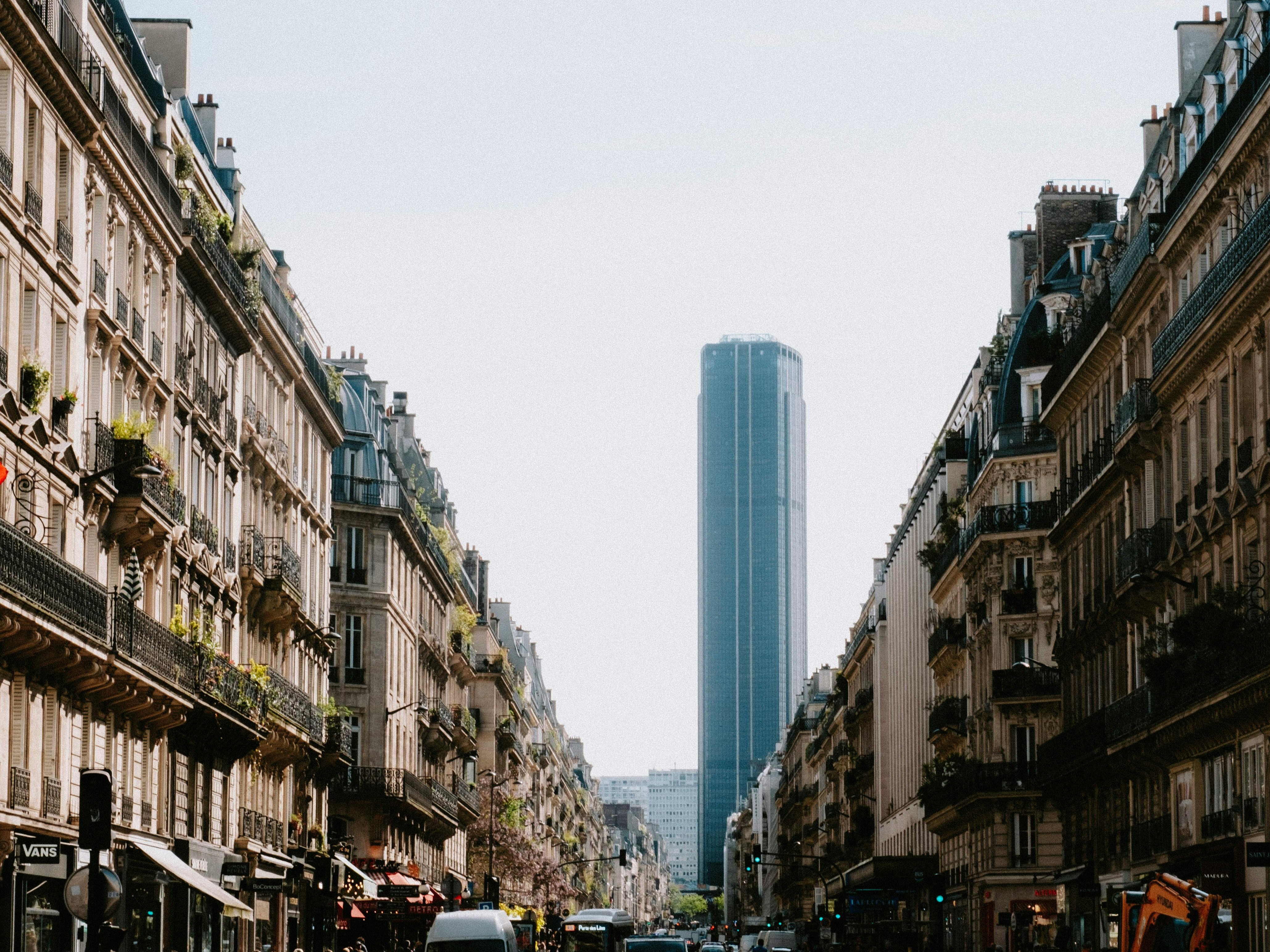 Torre Montparnasse, Paris, França